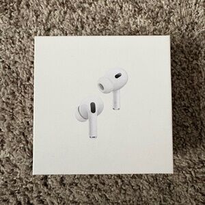 Apple AirPods Pro with MagSafe Charging Case